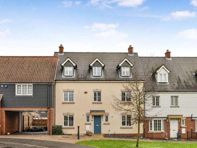 Townhouse for sale in Duton Hill, Essex