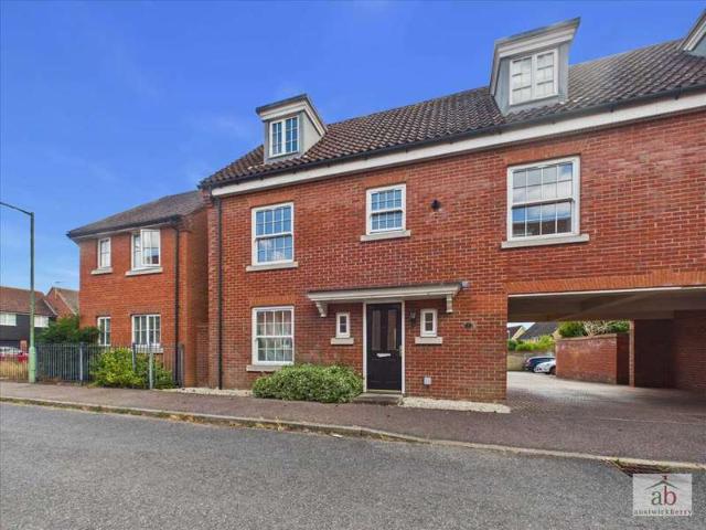 Townhouse for sale in Eastbridge, Suffolk