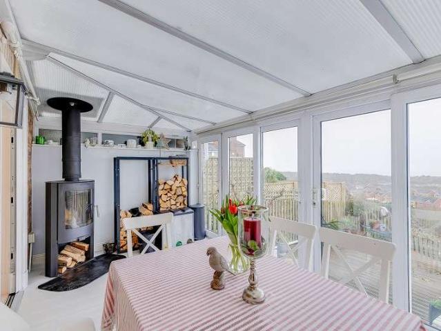 Townhouse for sale in Rhoose, Wales