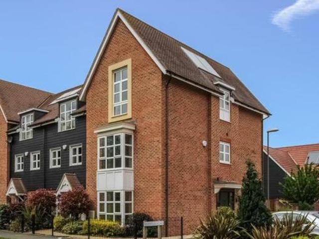 House for rent in Walton Court, Aylesbury
