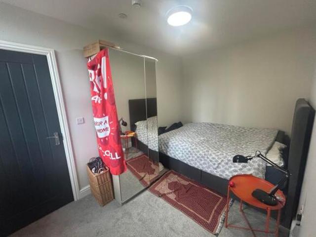 Townhouse for rent in Cardiff Bay, Falcon Lodge
