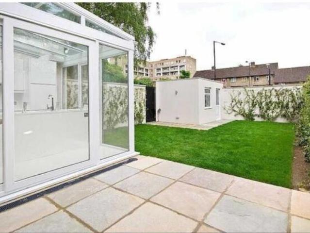 Townhouse for rent in Northern Ireland