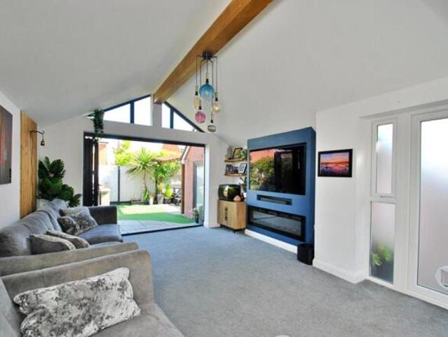 Townhouse for sale in Hamworthy, Poole