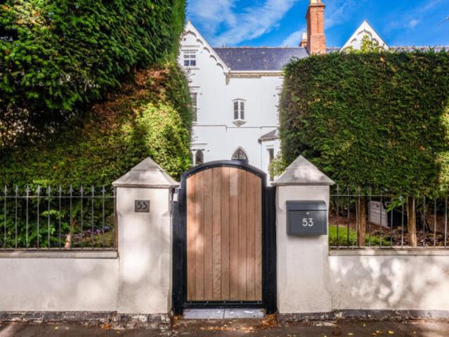 Townhouse for sale in Northern Ireland