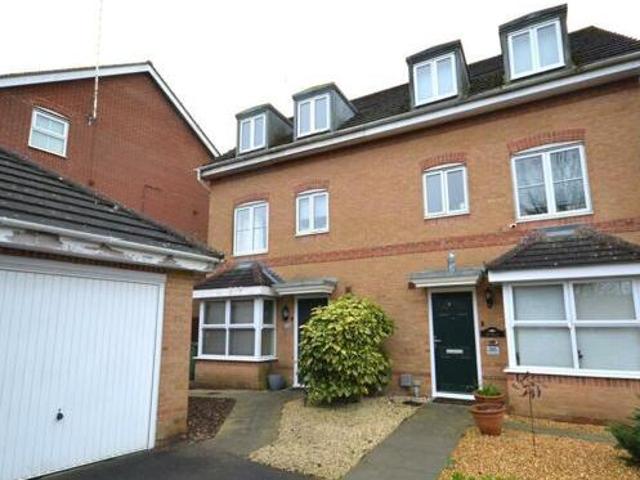 House for sale in Hounsome Fields, Priest Down