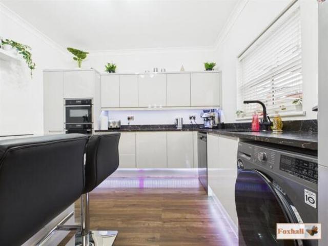 Townhouse for sale in Ravenswood, Key Street
