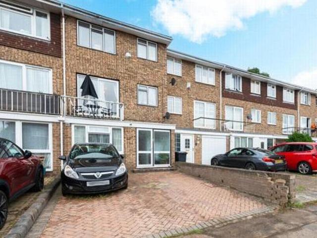House for sale in Bridgefield, Kent