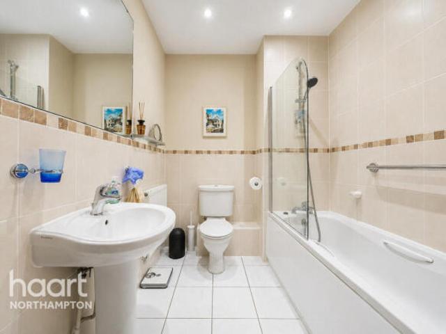 Townhouse for sale in Cottarville, Northampton