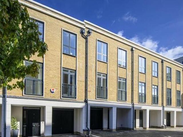 House for sale in Hampshire