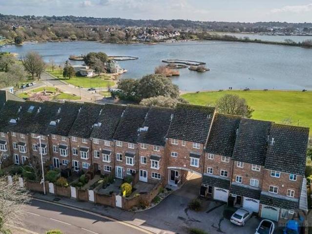 Townhouse for sale in Poole