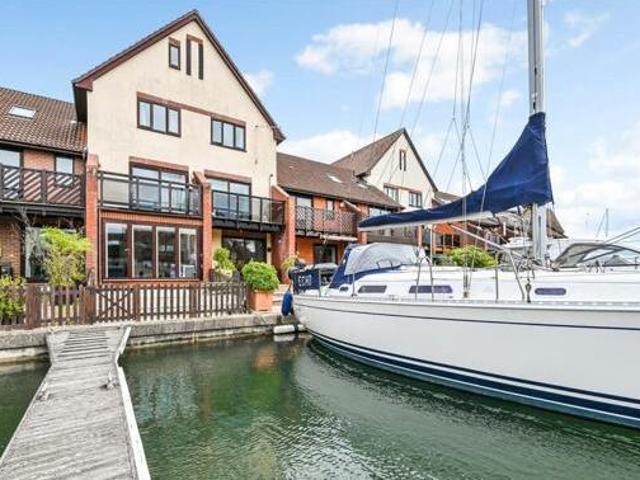 House for sale in Spring Vale, Hampshire