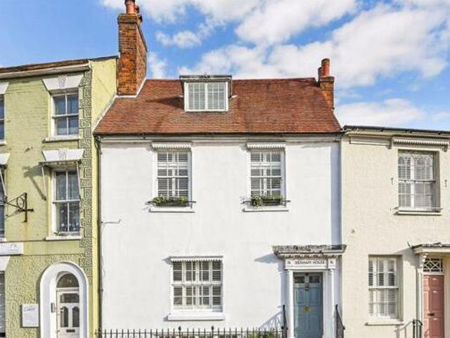 House for sale in Barton Stacey, Hampshire