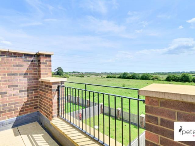 Townhouse for sale in East Boldon, Tyne And Wear
