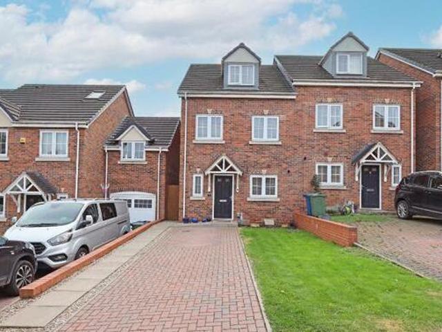 House for sale in Stone, Baswich