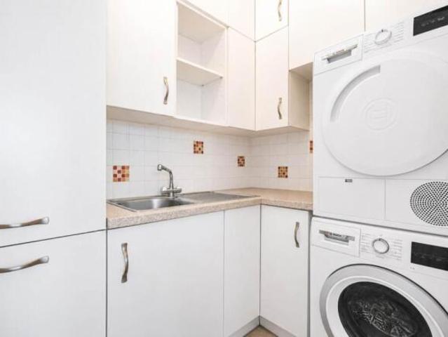 Townhouse for sale in The Slade, Oxfordshire