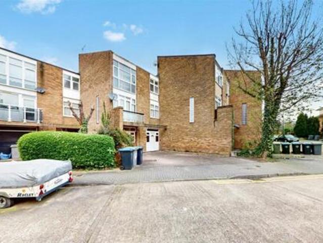 House for sale in Wembley, Greater London