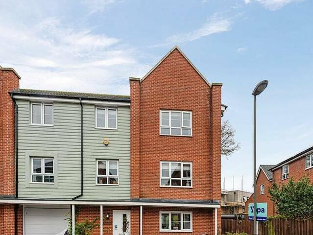 House for sale in Lyons, Greater London