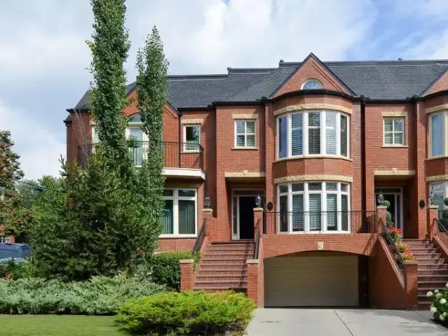 Townhouse for rent in Northwest, Alberta