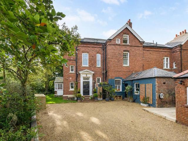 House for sale in Sandyford, Tyne And Wear