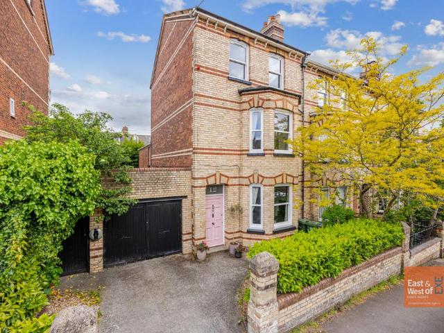 House for sale in Watergate, Devon
