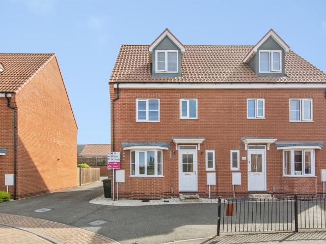 House for sale in Chelmondiston, Suffolk