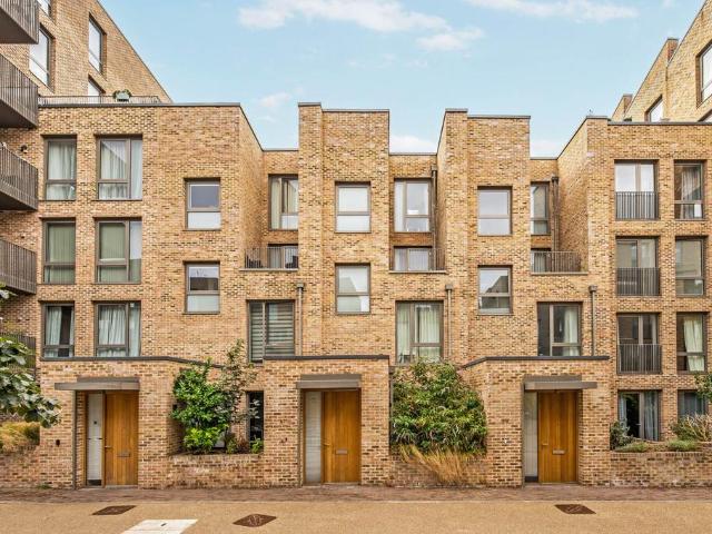 House for sale in London Borough of Hounslow, Greater London