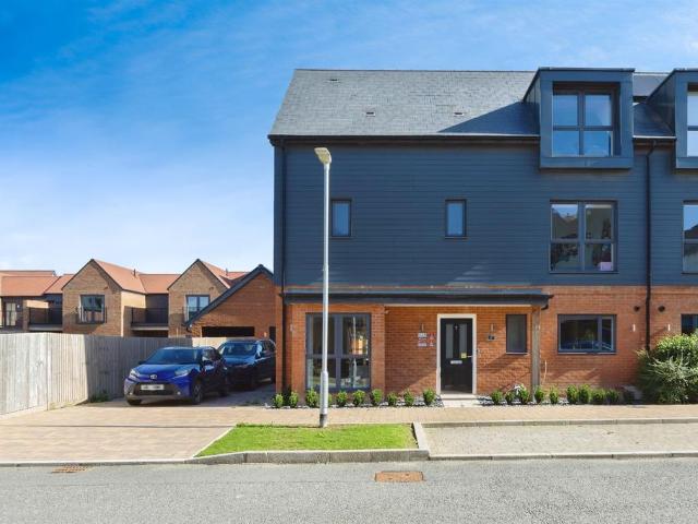 House for sale in Bridgefield, Kent
