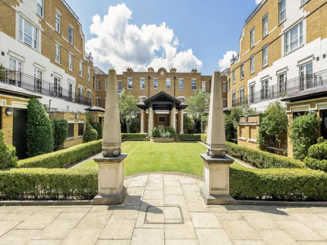 House for sale in Greater London