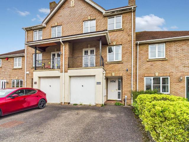 House for sale in Brompton, Gillingham