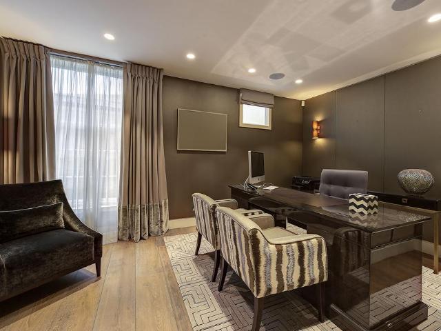 House for sale in Greater London