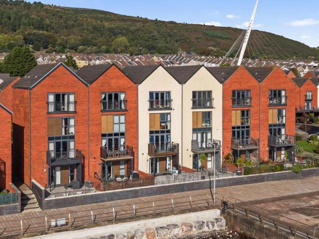 House for sale in SA1 Swansea Waterfront, Swansea