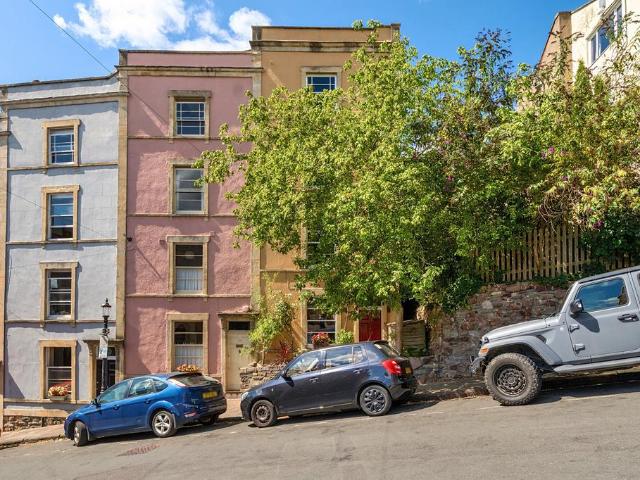 House for sale in Hotwells, Feckenham