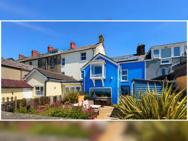 House for sale in Dol-y-bont, Wales