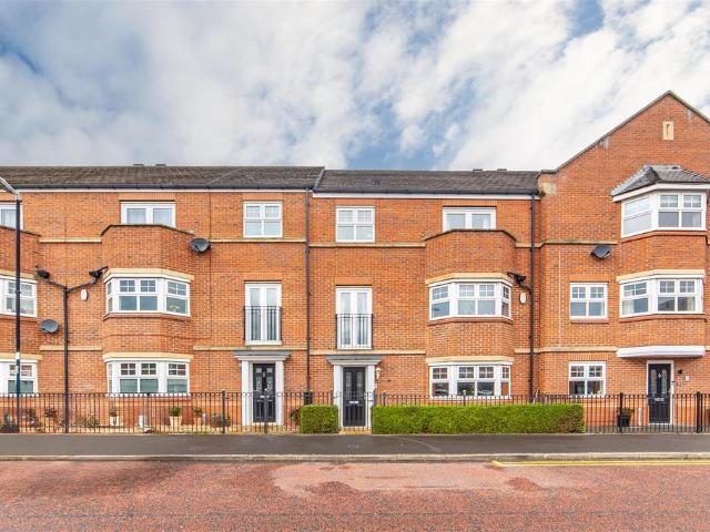House for sale in North Gosforth, Hazlerigg