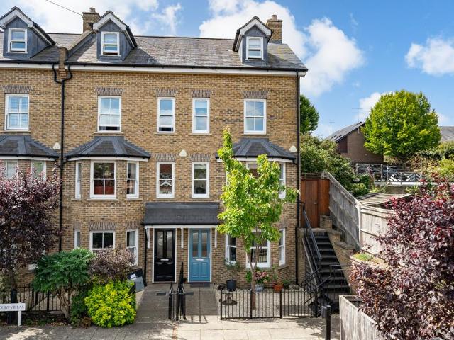 House for sale in Pouchen End, Hertfordshire