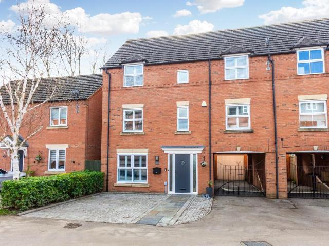 House for sale in Higham Ferrers