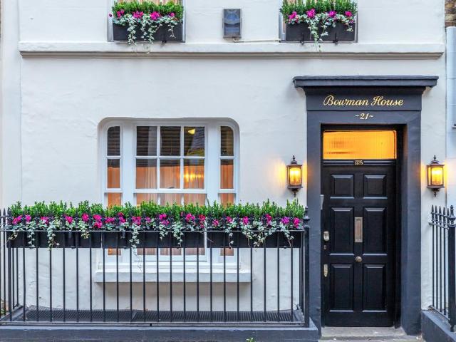 House for sale in Covent Garden, Victoria