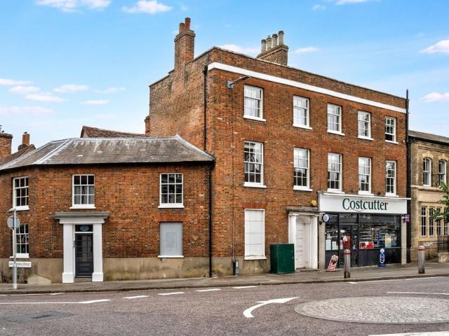 House for sale in King's Walden, Hertfordshire