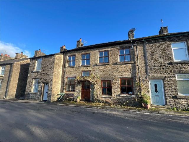 House for sale in Buxworth, Charlesworth