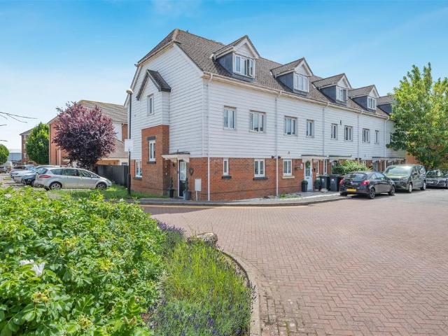 House for sale in Bourne Vale, Kent