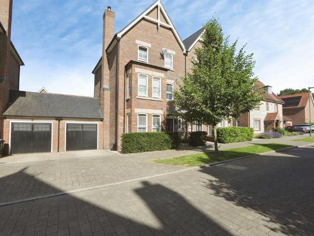 House for sale in World's End, Perryfields