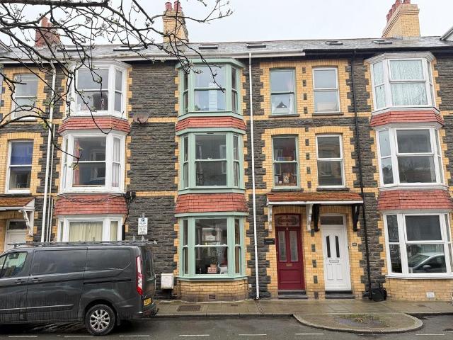 House for sale in Waun Fawr, Wales