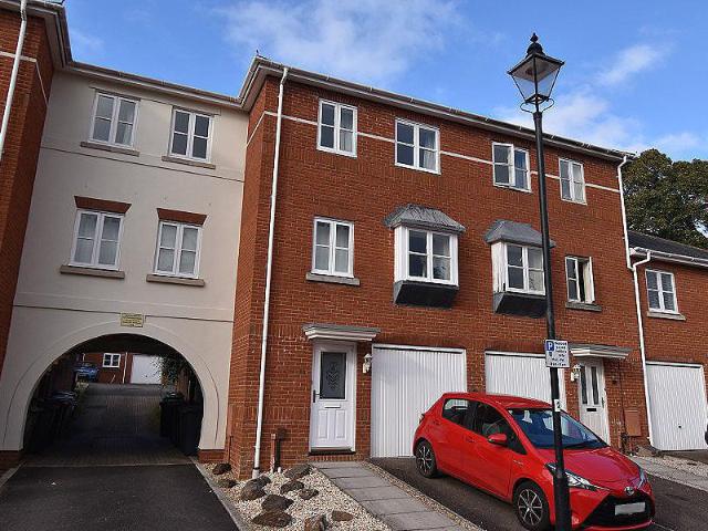 House for sale in Watergate, Devon