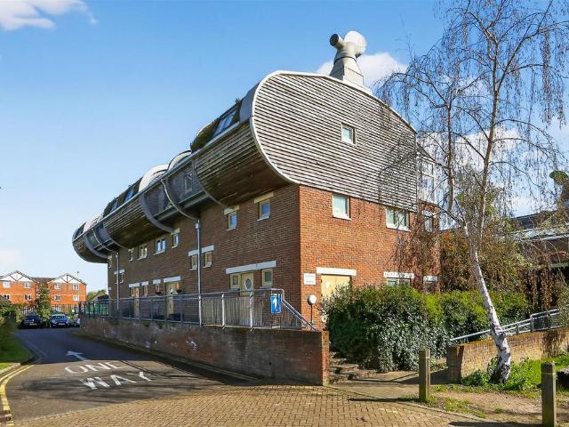House for sale in Hackbridge, Greater London