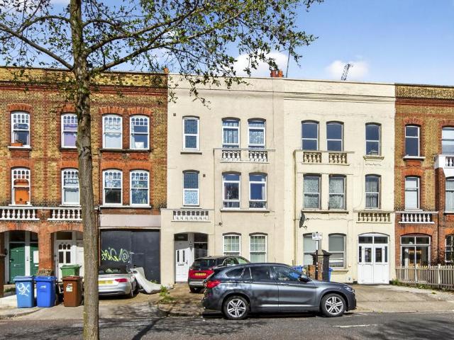 House for sale in Camberwell, Greater London
