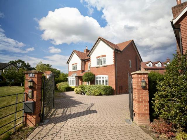 House for sale in Wilmslow Park, Wilmslow