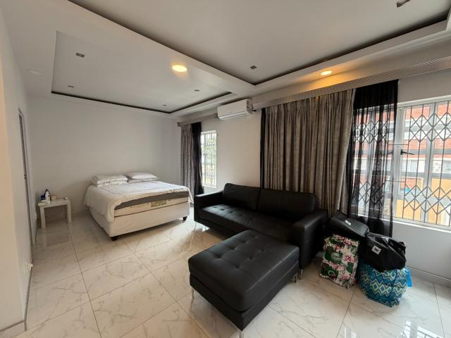 Townhouse for sale in Seaview, Kwazulu-natal