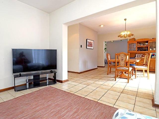 Townhouse for sale in Vosloorus, Gauteng