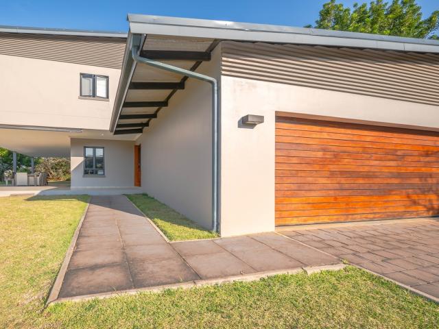 Townhouse for sale in Princess Grant, Kwazulu-natal