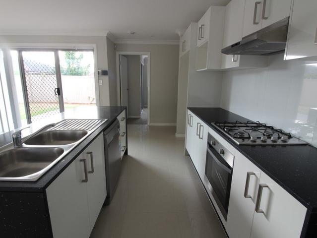 Townhouse for rent in Sydney, New South Wales